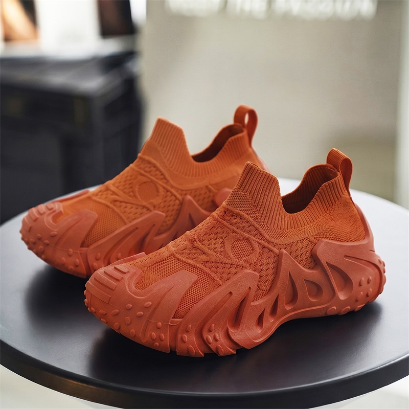 Sepatu Sneakers Rajut Slip On  - Running Gear On ulasan dan harga