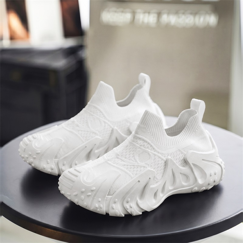 Sepatu Sneakers Rajut Slip On  - Running Gear On ulasan dan harga